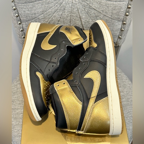 Nike Air Jordan 1 Retro High OG Black Metallic Gold Mens Size 8.5 DZ5485-071 New - Picture 11 of 14